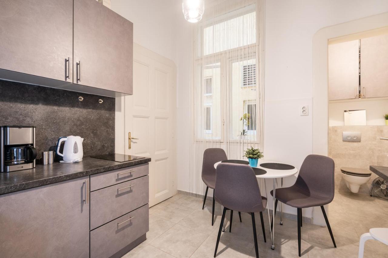 The White House Apartment بودابست المظهر الخارجي الصورة