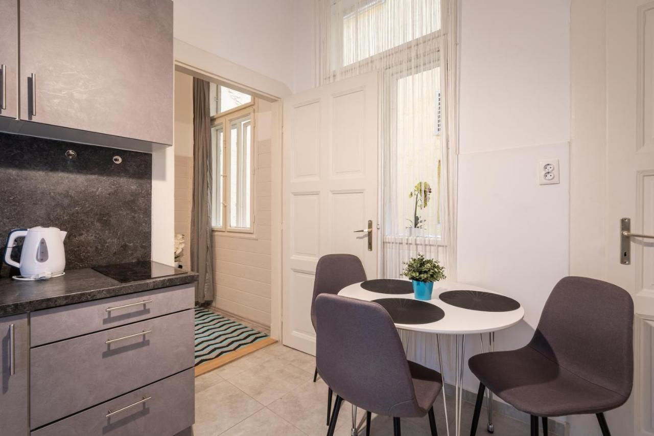 The White House Apartment بودابست المظهر الخارجي الصورة