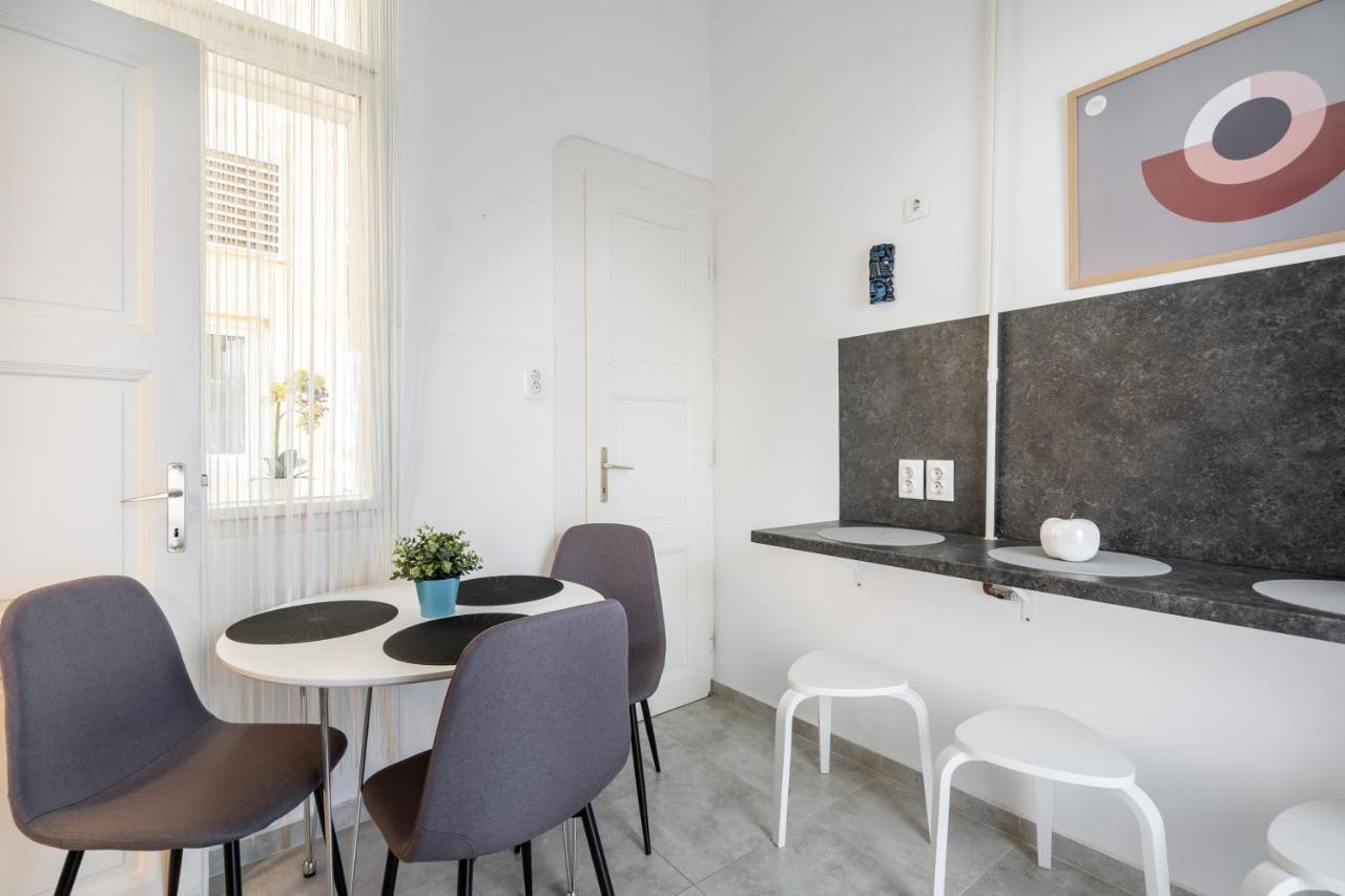 The White House Apartment بودابست المظهر الخارجي الصورة